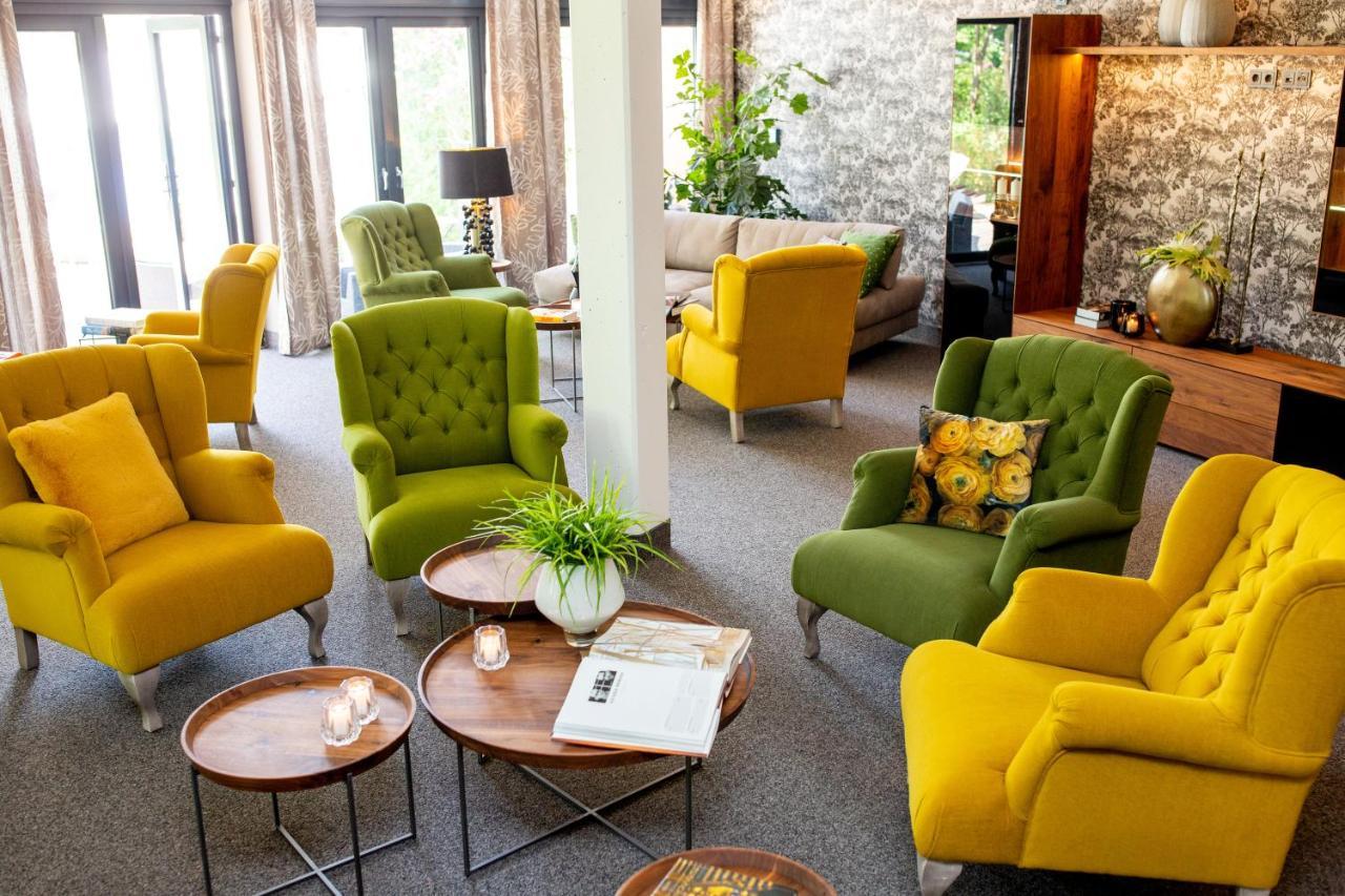 Rosendomizil Hotel Malchow  Exterior photo