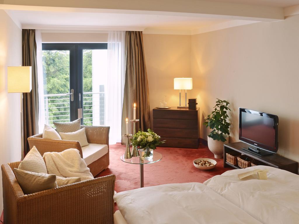 Rosendomizil Hotel Malchow  Exterior photo
