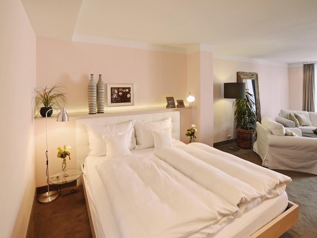 Rosendomizil Hotel Malchow  Exterior photo